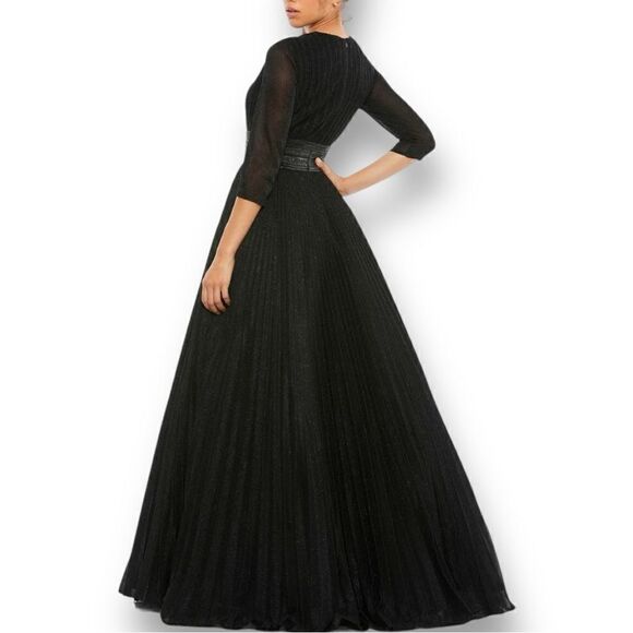 MAC DUGGAL Ieena by Mac Duggal Women’s Shimmering Pleated A-Line 3/4 Sleeve Gown - Picture 3 of 12